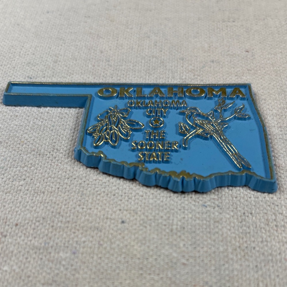 Vintage Oklahoma State Shaped Fridge Magnet Blue Gold Sooner State Souvenir 3D - Picture 2 of 4